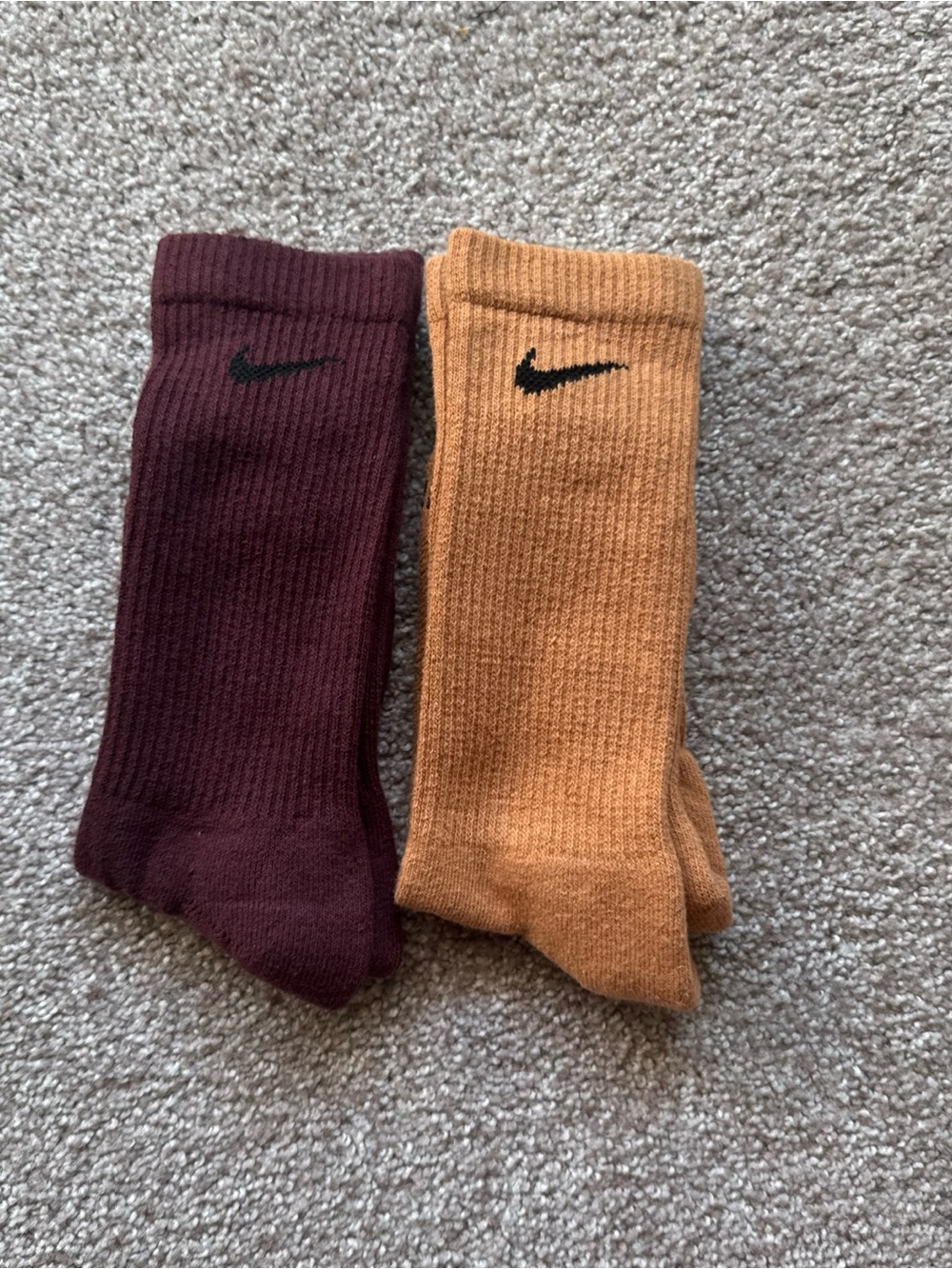 Nike Crew Socks in Burgundy and Mustard Orange - 2 Pack